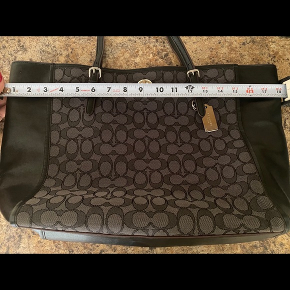 Coach Purse - Picture 4 of 5
